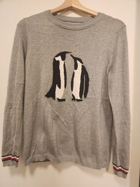Tommy Hilfiger Gray Crewneck Sweater with Penguin Graphic